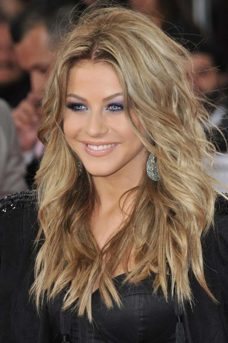 Plážový štýl dlhý účes dlhé účesy 2015 blond narovnať vlny stylingový nápad