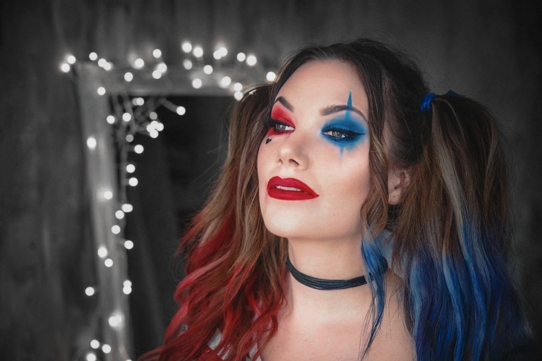 Harley Quinn make up návod na karnevalový kostým ženy