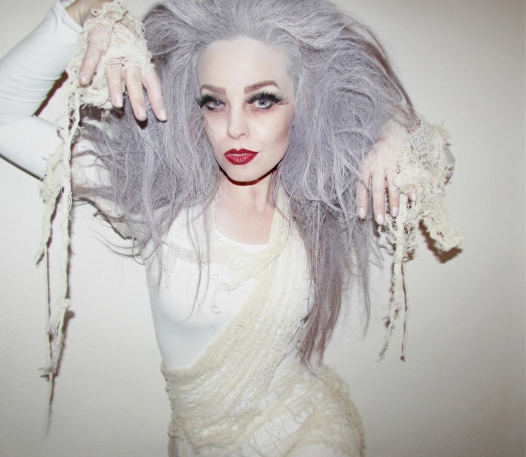 Karnevalové kostýmy pre mamičky ľahké nalíčenie