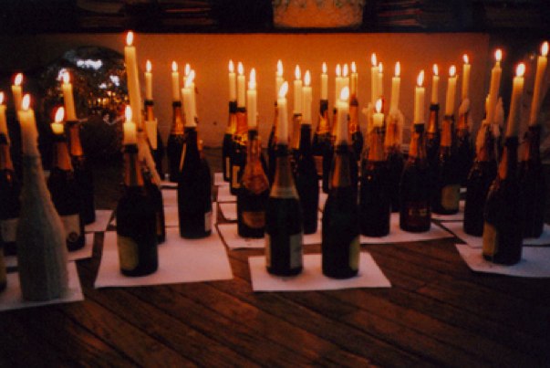 Novoročná výzdoba večierkov skvelý nápad na fľaše šampanského