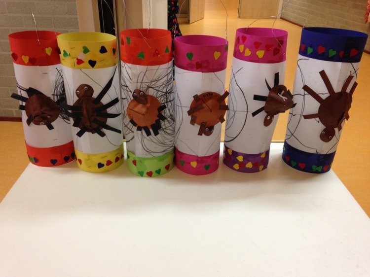 Lampáš-urob-si-si-ľahký-papier-pavúky-krútiť-očami-srdiečkami-kľučkou