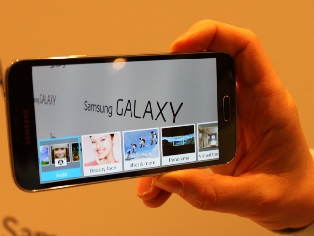 Funkcia fotoaparátu Samsung Galaxy S5 vylepšuje smartfón Samsung Galaxy S5 vylepšuje modernú technológiu smartfónu
