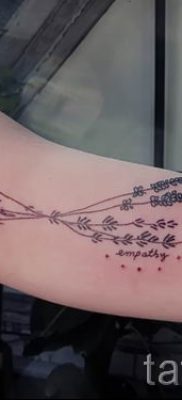 fényképes példa levendula tetoválásra a tetoválás jelentéséről szóló cikkhez 52