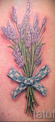 fényképes példa levendula tetoválásra a tetoválás jelentéséről szóló cikkhez 11
