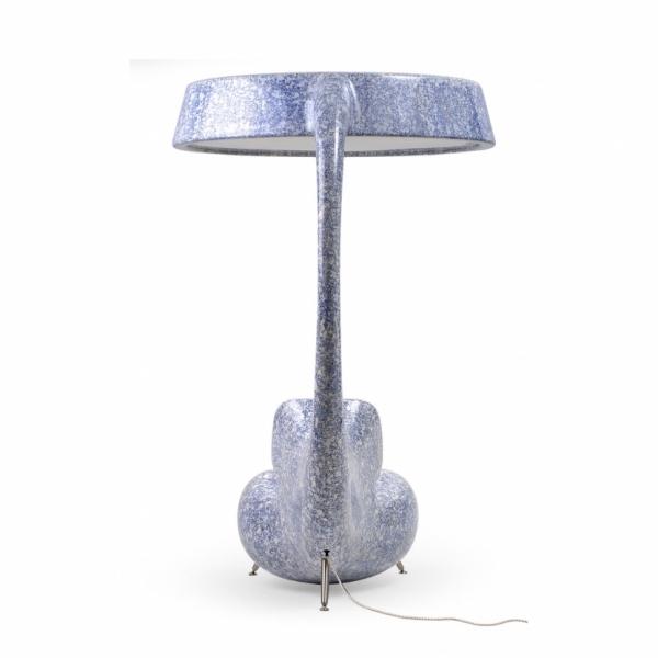 Nábytok kombinuje dizajnovo inovatívne kreslá Nábytok kombinuje dizajnovo inovatívne kreslá