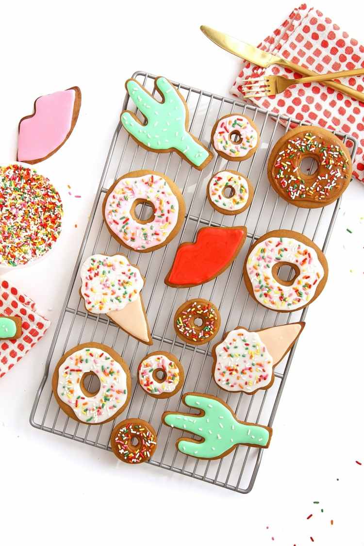 Perník-pečenie-fondán-šiška-pleseň-kaktus-zmrzlinový kornútok