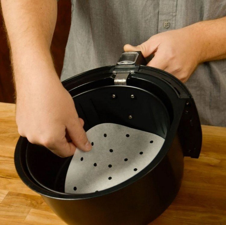 Dierovaný parný papier v teplovzdušnej fritéze