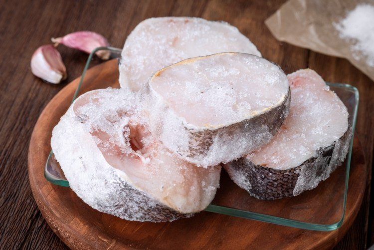 Mrazené ryby vo fritéze