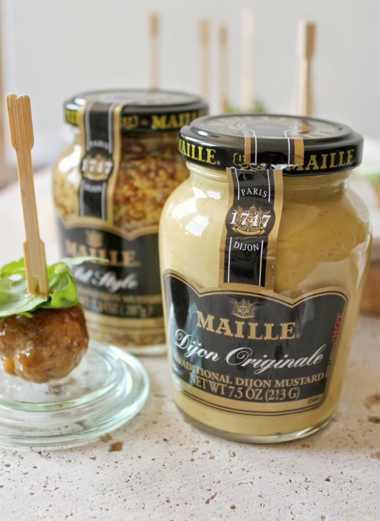 Ovocná barbecue omáčka s horčicou a broskyňou BBQ omáčka-recepty-horčica-dijon-prísada-gril párty-zábava