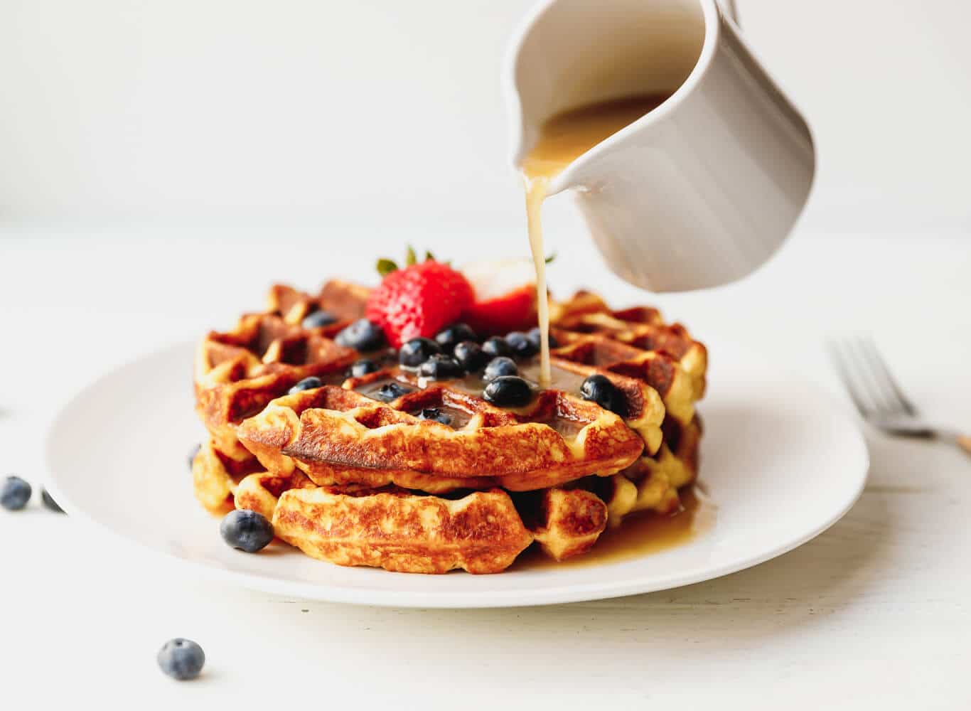 Syrové vafle Základný recept na pečenie s vajíčkom a syrom