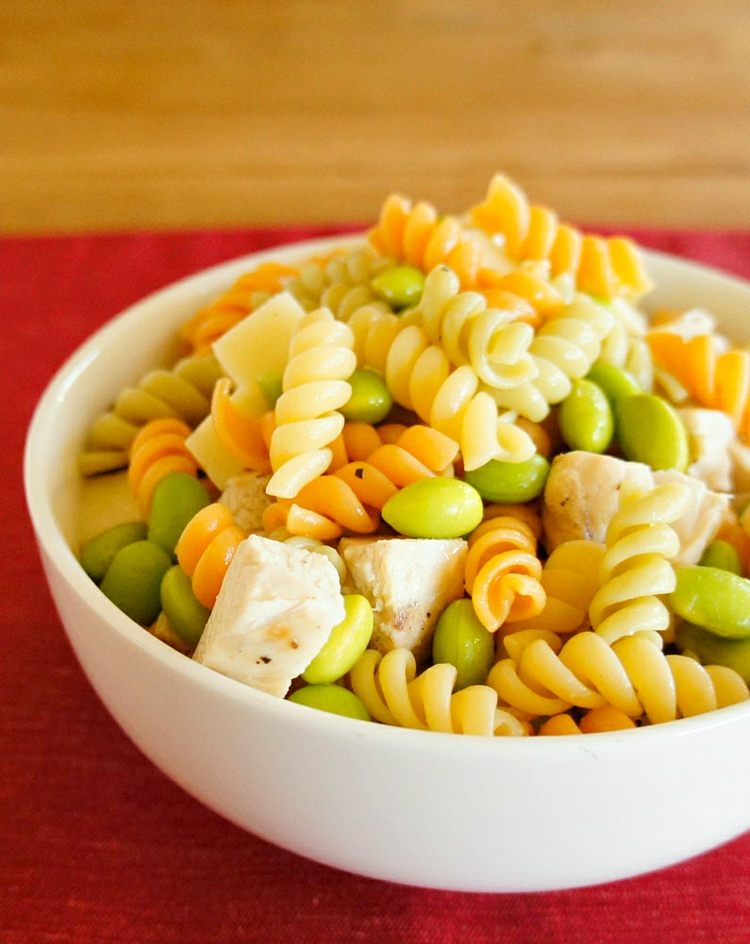 cestovinový šalát vhodný pre deti, kuracie syr edamame