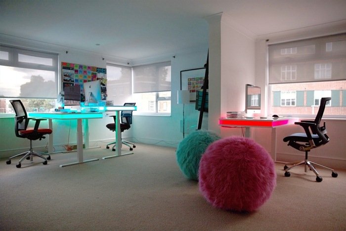 LED stolný stôl kancelárska aplikácia výškovo nastaviteľná