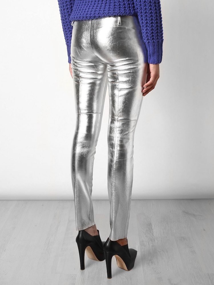 Kožené nohavice v striebornej farbe pre pútavý párty štýl lederhose-women-combination-silver-extravagant-shimmer-high-heels