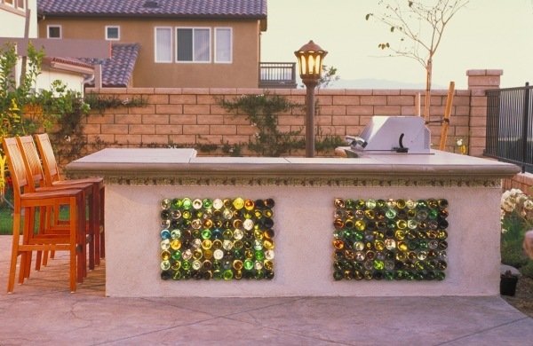 fliaš na víno bar farebné efekty osvetlenie nápad