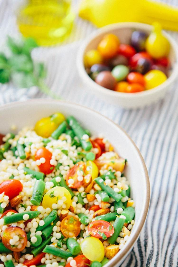 letné šaláty-recepty-kuskus-zelené-fazuľky-čerešňové-paradajky-svetlé
