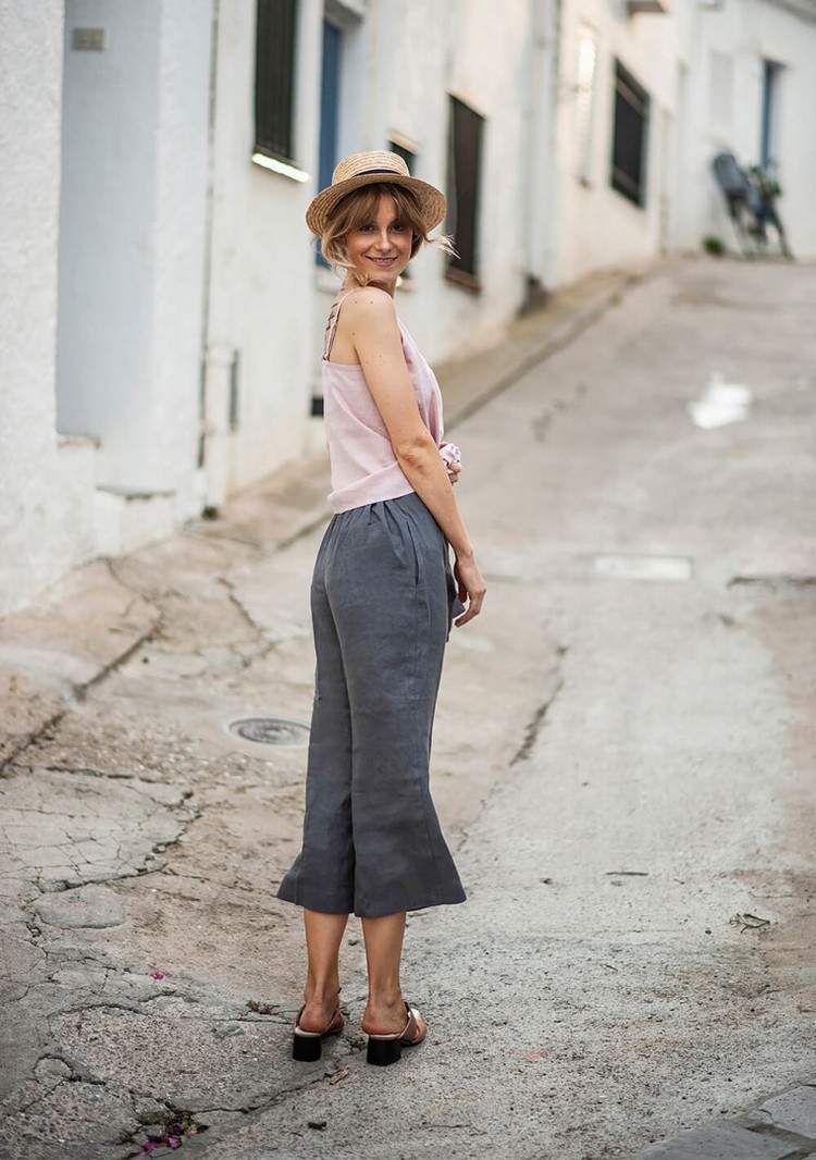 Ktorý top skombinovať s ľanovými nohavicami Nohavice trendy v lete 2021