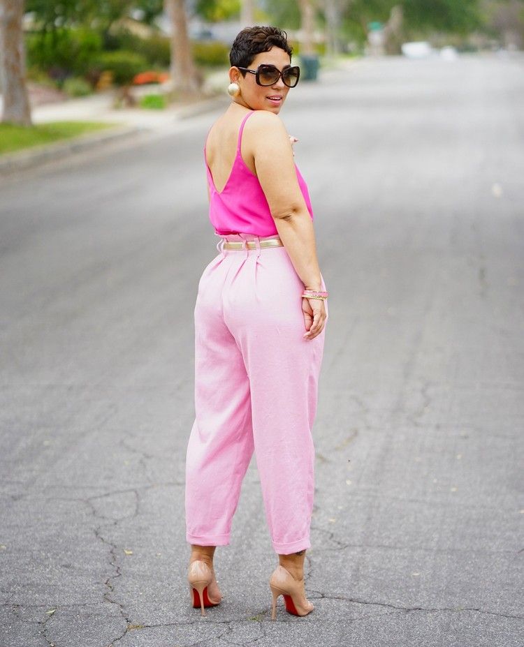 Trendové farby letných 2021 ľanových nohavíc, ktoré obúvajú