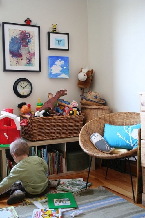 nápady na ratanový nábytok do kútika na čítanie zriadené v detskej izbe