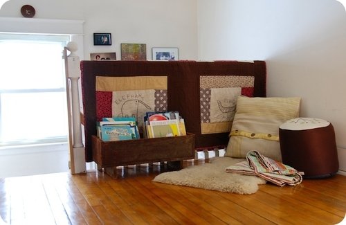 nápady na podlahu z drevenej krabice pre čitateľský kútik zariadili detskú izbu