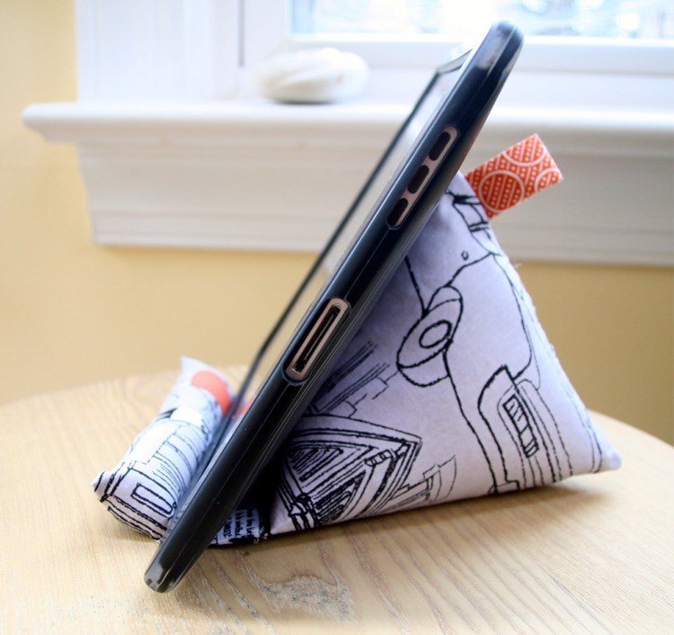 vankúš-čítanie-ebook-bookend-sedací vak