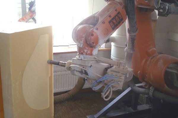 Výroba CNC sústružníckeho nábytku Technológia výroby nábytku do CNC sústruhu