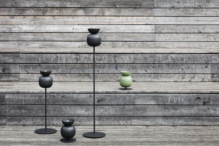 Svetlá v záhrade sa môžu líšiť podľa potreby Svetlá v záhrade -olejová lampa-dizajn-vonkajšie-žiarovky-čierna-farba