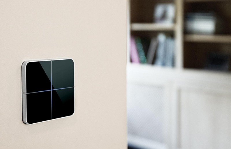 Svetelné vypínače-zásuvky-čierna-LED-moderné