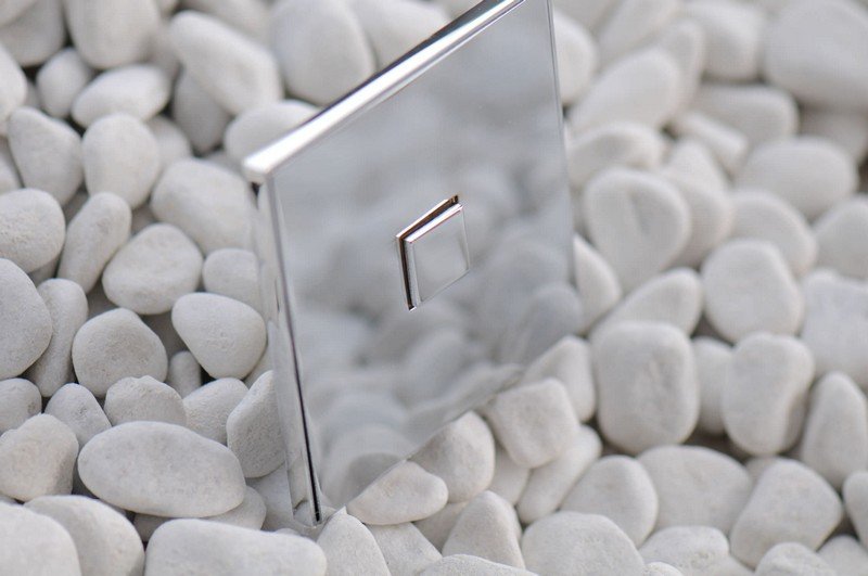 Svetelné vypínače-kovové-obyčajné prevedenie