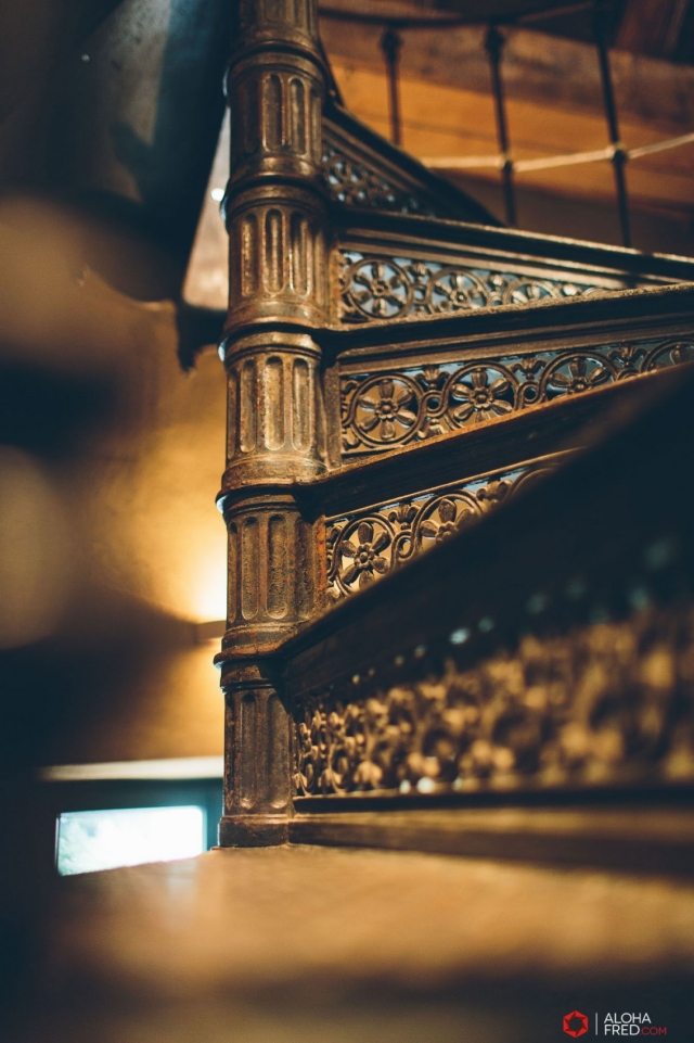 Nemecký statok-zrekonštruovaný-vidiecky štýl-kovové-schody-dekoratívne