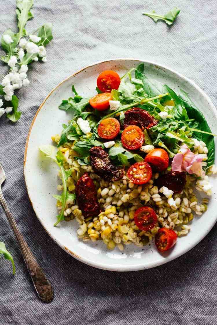 Šošovicový šalát so sušenými paradajkami recept na leto