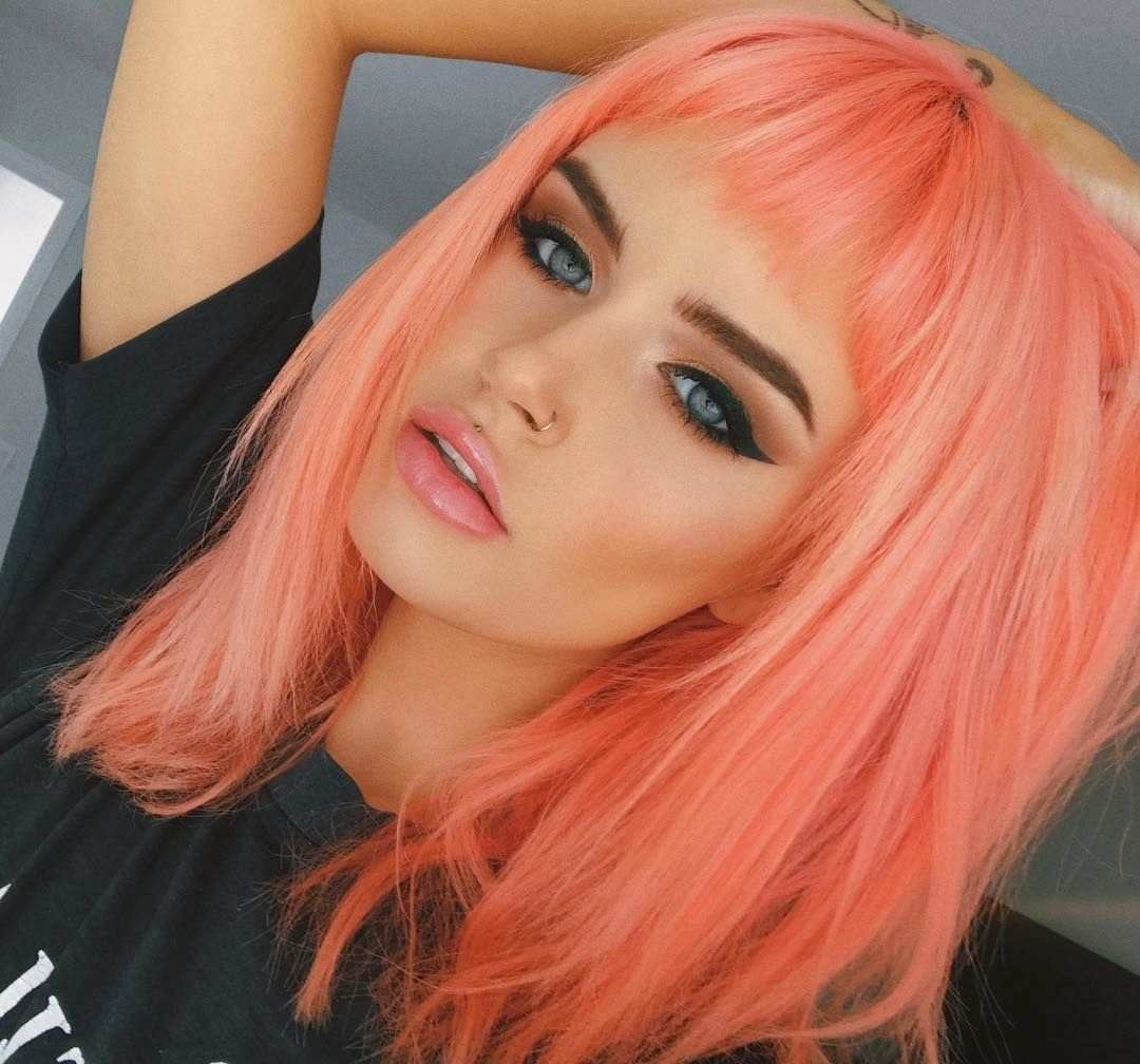 Korálové vlasy pastelové farby vlasov Trendy vlasov leto 2019 Očné líčenie Očné linky Krátke vlasy