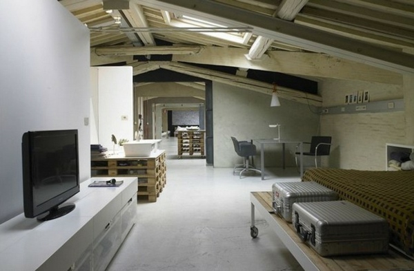 Postavte obývaciu izbu europalety