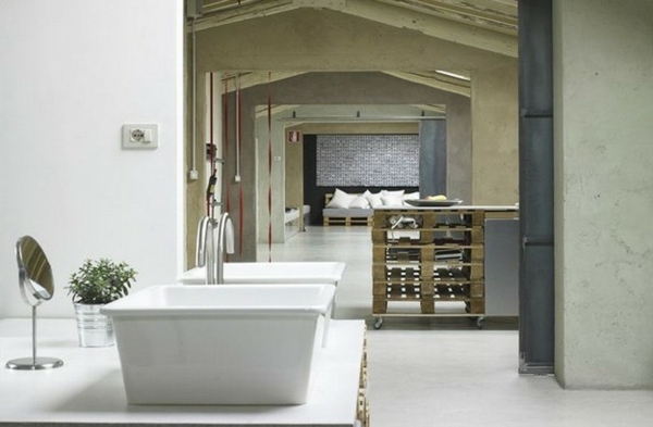 malý kuchynský nábytok z europaliet