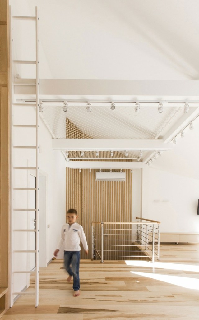 Séria klimatizácie-drevené podlahy-osvetlenie