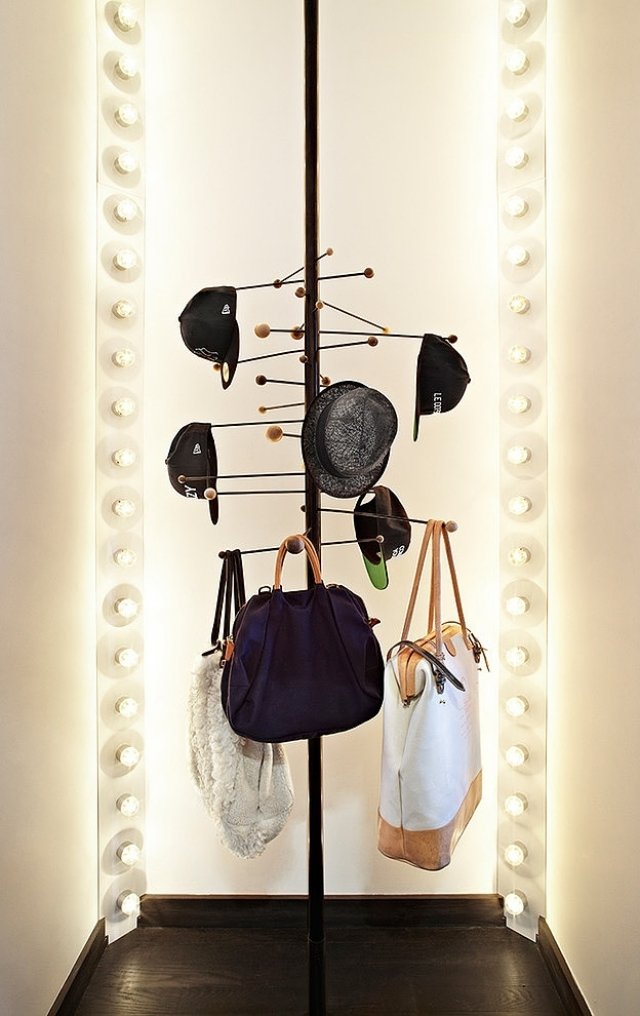 Moderné nápady chodby Osvetlenie bytu v štýle podkrovia v štýle podkrovia