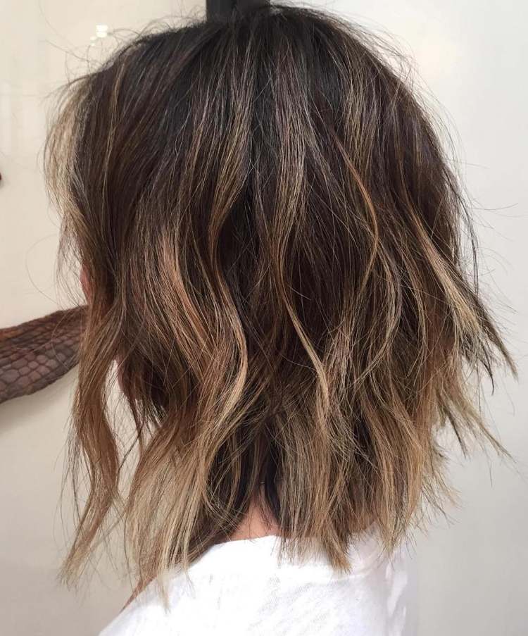 Dlhý bob strih zúžený na balayage