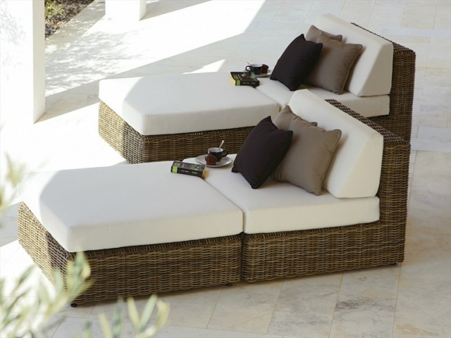 ponúkajú úplnú relaxáciu prútená štruktúra komfortná rastlina ležiaca plocha