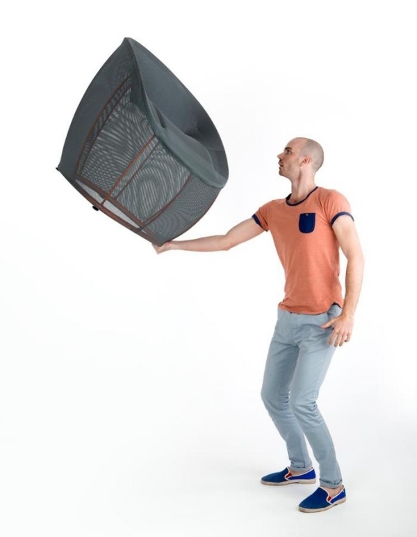 3 kg kolískové kreslo Benjamin Hubert Design