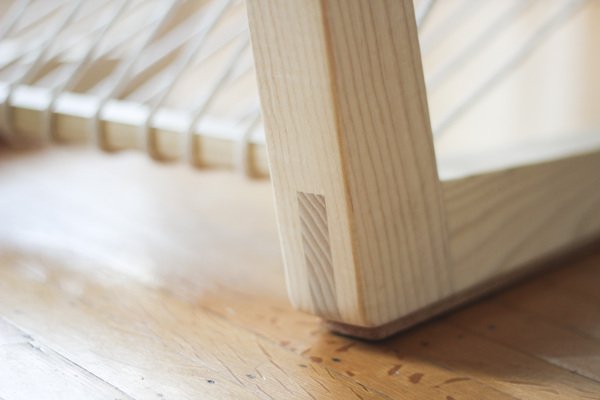 Dizajnová stolička na oddych-Josh Shiau Dizajnová stolička na relaxáciu-jaseňové drevo Josh Shiau