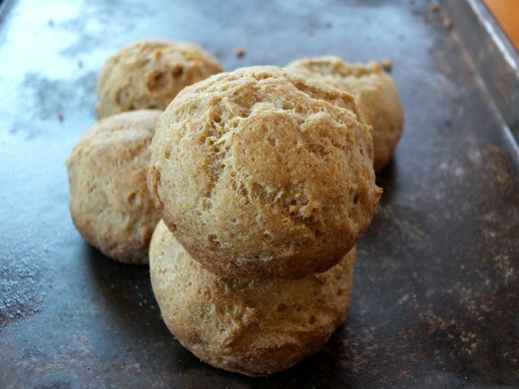 low-carb-bread-roll-tray-celozrnné