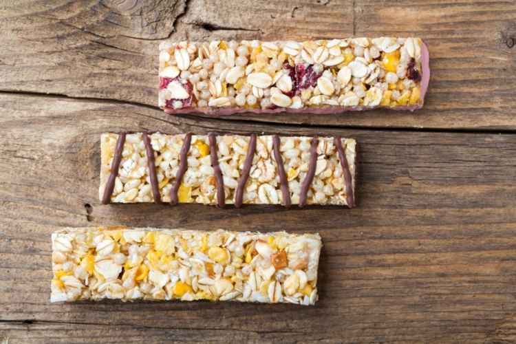 Recepty s nízkym obsahom uhľovodíkov na raňajky-müsli-tyčinky s sebou
