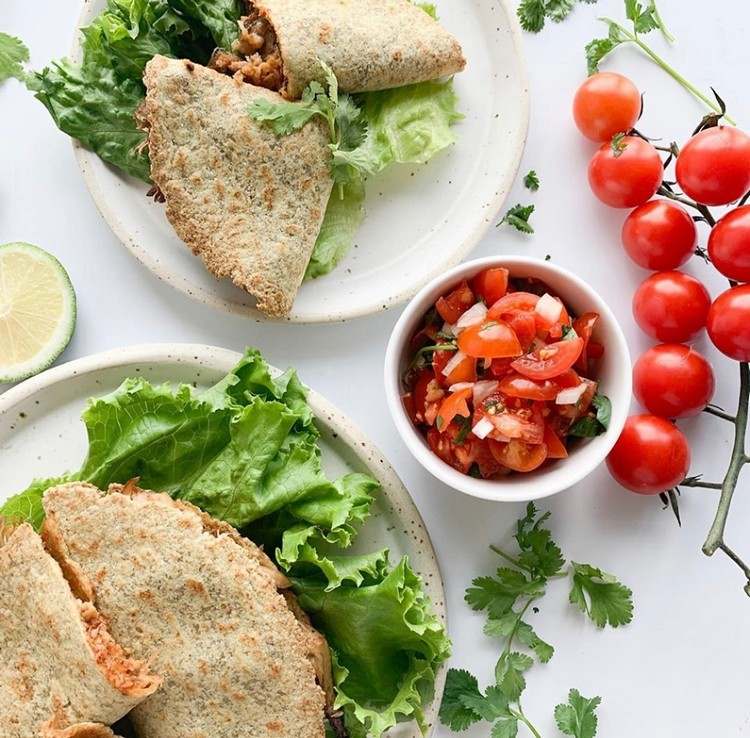 Recepty na nízkotučné špenátové lososové večere s nízkym obsahom sacharidov