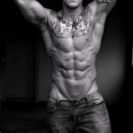 татуировка за мъже №715 - изключителна версия на модела, която може успешно да се използва за обработка и нанасяне като татуировка на латински за мъже