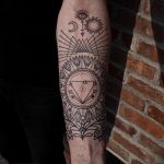 татуировка за мъже # 546 е готина версия на модела, която може успешно да се използва за промяна и приложение като татуировка за мъже