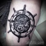 татуировка за мъже # 367 е готина версия на рисунка, която може успешно да се използва за трансформиране и прилагане като мъжки татуировки