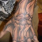 татуировка за мъже # 519 е готина версия на модела, която може да се използва добре за преразглеждане и приложение като татуировка на китката за мъже