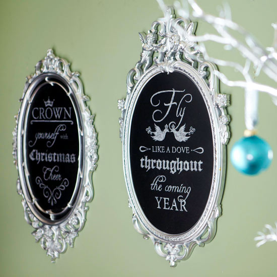 Nástenná dekorácia rám na čiernu tabuľu s nápisom-strieborný efekt Nástenná dekorácia čierny tabuľový nápis rám strieborný efekt rám bohatý na ornamenty