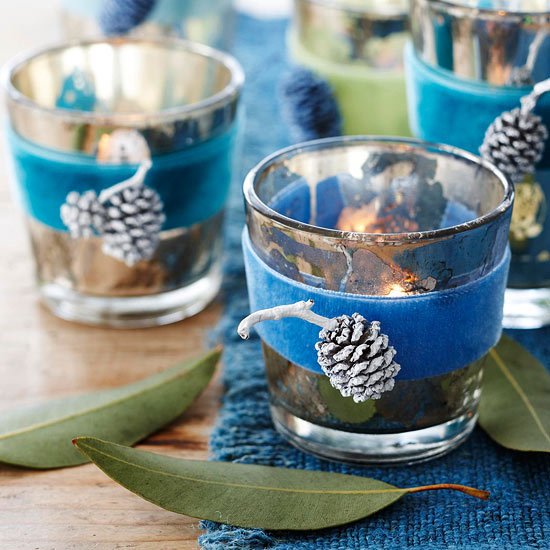 Lampióny, šperky na svietnik na Vianoce, pútka na mini šišky Svietniky na lampáše zdobia vianočné pútka z mini kornútkov