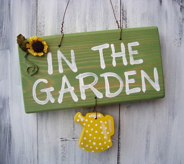 Nápady na dekoráciu záhrada pekný nápis visí vítaný