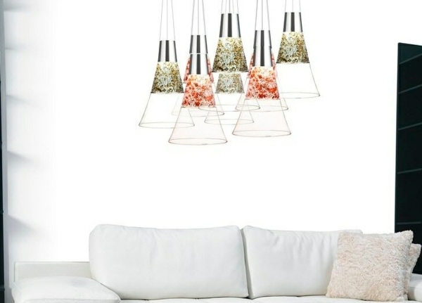 luxusný farebný pohár na šampanské